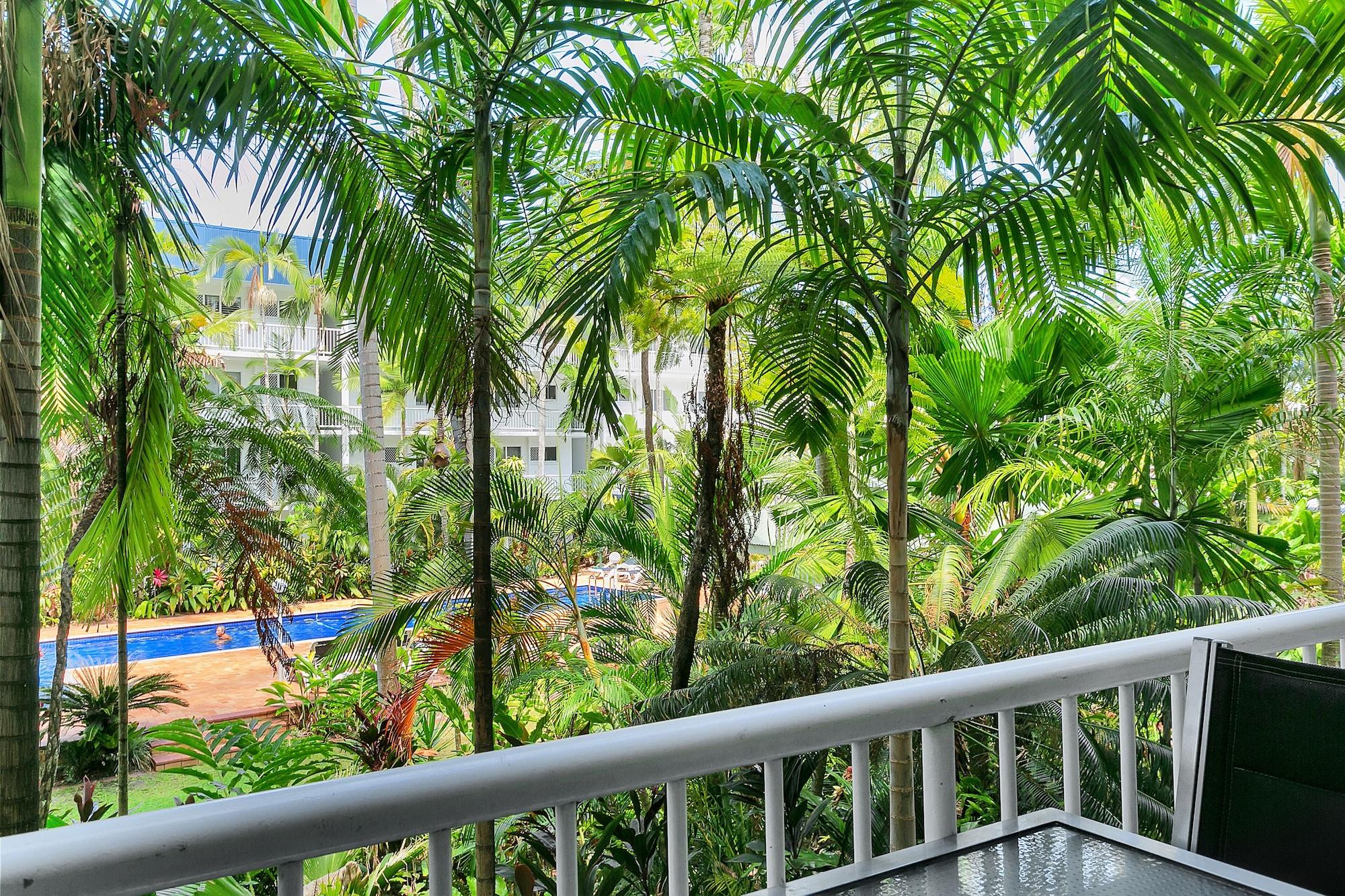 Agincourt Beachfront Apartments Clifton Beach Exterior photo